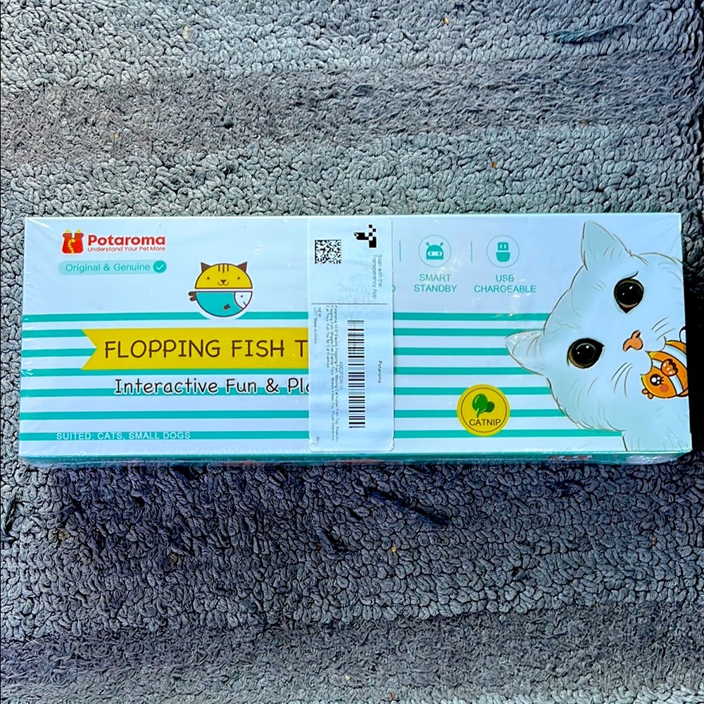 Flopping Fish Cat Dog Toy NWT